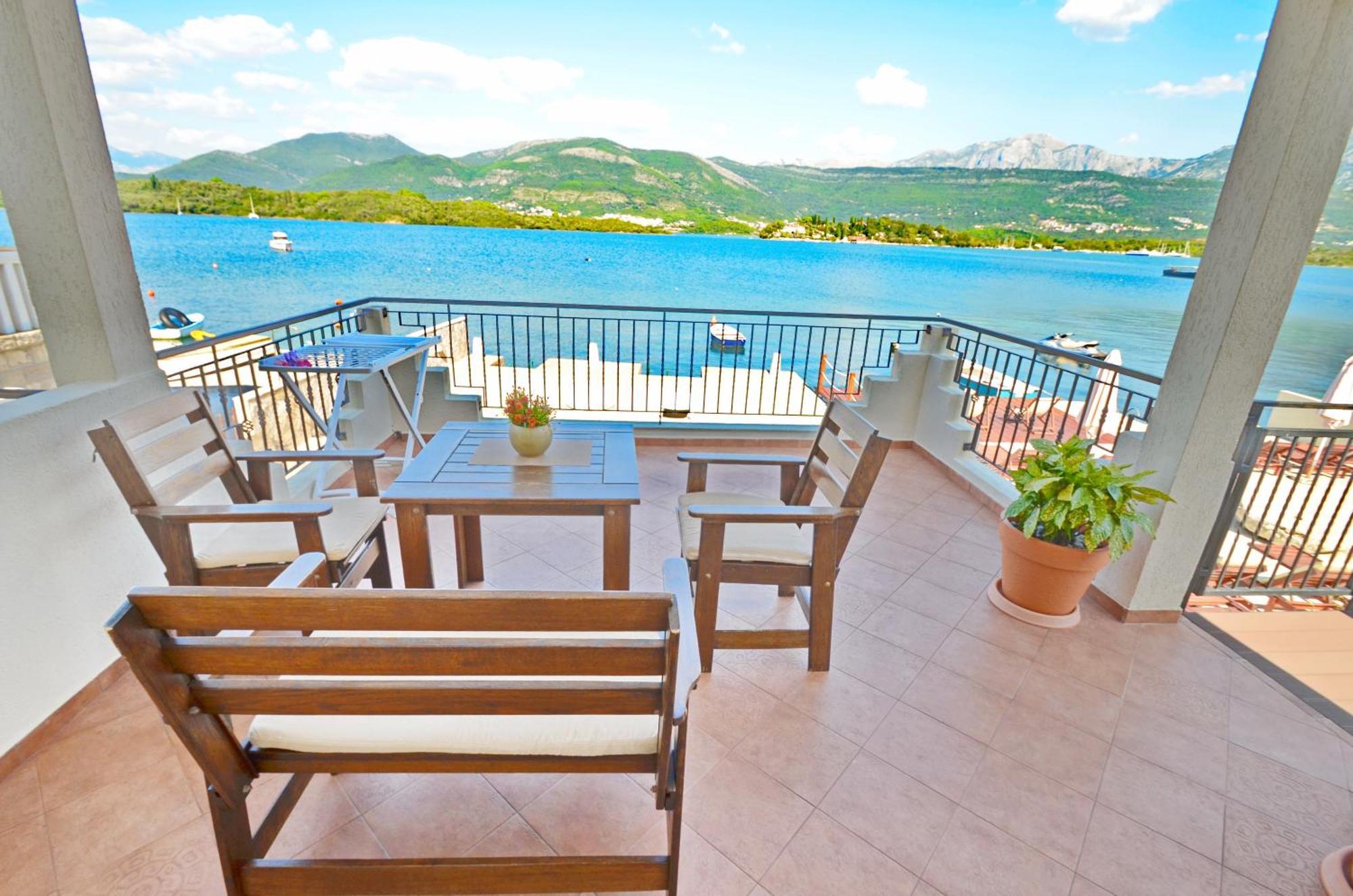 Dubravcevic Residence Tivat Exterior foto